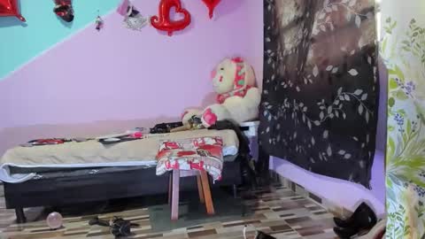 Snapshot of gaticahot001 chatting on 10/29/25, 11:23 Diana online show from 10/29/25, 11:23