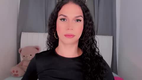 Vnecis Marn online show from 10/25/25, 06:13