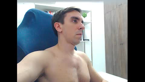 gatosarado23 online show from 10/26/25, 05:46