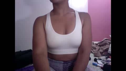 Snapshot of gatubelahotxxx chatting on 01/22/25, 05:37 gatubelahotxxx online show from 01/22/25, 05:37