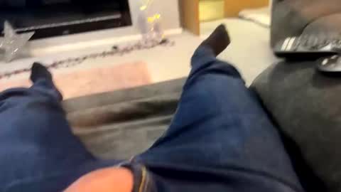 gav6977 online show from 11/30/25, 10:47