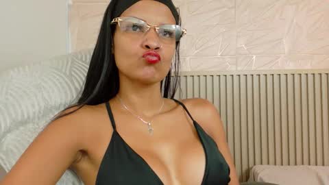 gaviluc_ online show from 09/20/25, 10:49
