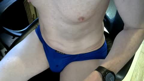 gay slave on cam online show from 04/16/26, 08:59