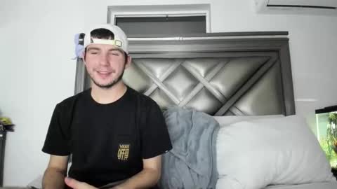 Snapshot of gayndepressed chatting on 12/20/25, 12:07 Trace online show from 12/20/25, 12:07