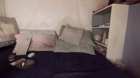 gayrobbin online show from 10/30/25, 10:27