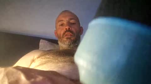 Snapshot of gazg1984 chatting on 06/17/26, 01:30 gazg1984 online show from 06/17/26, 01:30