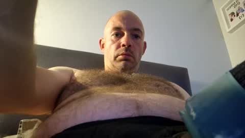 Snapshot of gazg1984 chatting on 06/17/26, 09:05 gazg1984 online show from 06/17/26, 09:05