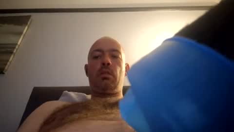 Snapshot of gazg1984 chatting on 06/20/26, 11:51 gazg1984 online show from 06/20/26, 11:51