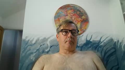 Snapshot of gazzaboy123 chatting on 10/05/25, 09:18 gazzaboy123 online show from 10/05/25, 09:18