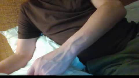 Snapshot of gccurious76 chatting on 10/29/25, 01:02 GCGuy online show from 10/29/25, 01:02