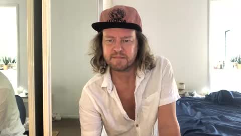 gcsurfer81 online show from 03/26/26, 10:26