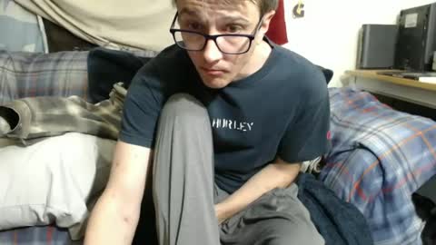 Snapshot of gdanch chatting on 01/29/25, 01:28 G online show from 01/29/25, 01:28