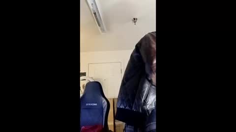 Zanecubano online show from 12/15/25, 02:21