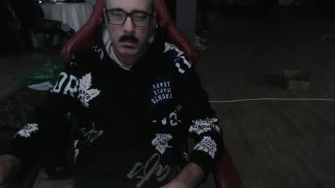 Snapshot of geequality99 chatting on 01/13/26, 01:22 geequality99 online show from 01/13/26, 01:22