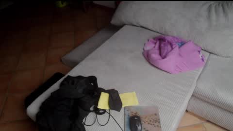 Snapshot of geilomattig chatting on 12/11/24, 02:00 Lassmiranda online show from 12/11/24, 02:00