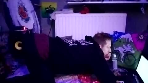 Snapshot of geilventje1 chatting on 04/03/26, 12:08 geilventje1 online show from 04/03/26, 12:08