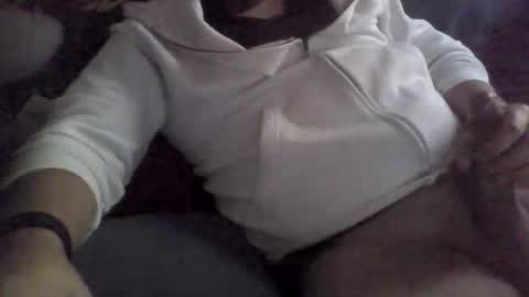 Snapshot of geiser091 chatting on 11/04/25, 08:46 geiser091 online show from 11/04/25, 08:46