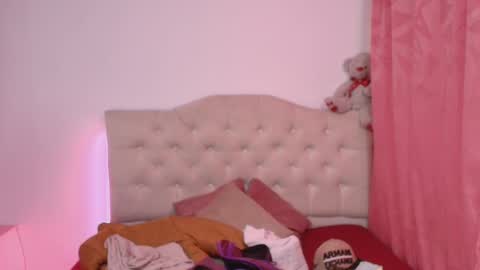 gema_angels online show from 09/30/25, 07:52