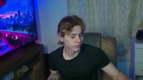 Snapshot of gemdominus chatting on 02/01/26, 09:02 Gem Dominus online show from 02/01/26, 09:02