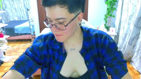 geminis_xxx1 online show from 04/10/26, 03:45