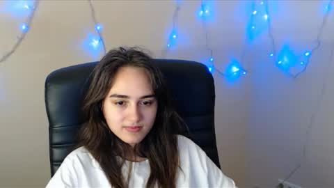 Gemma online show from 03/11/25, 09:24