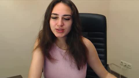 Gemma online show from 09/29/25, 05:34