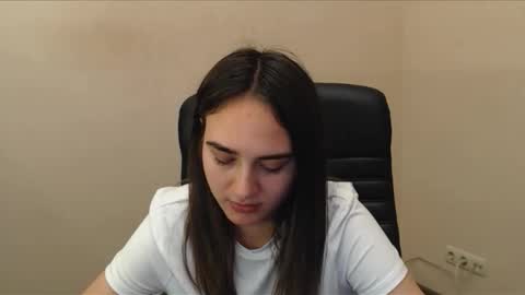 Gemma online show from 10/17/25, 07:44