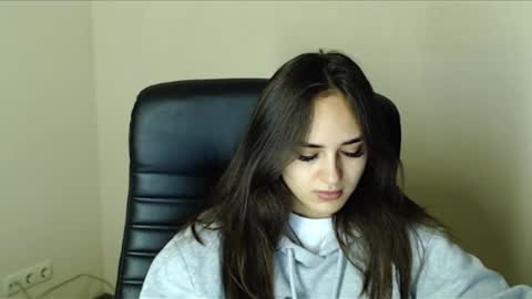 Gemma online show from 10/31/25, 08:15