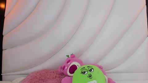 Snapshot of gemmafosterr chatting on 12/15/24, 06:26 gemmafosterr online show from 12/15/24, 06:26