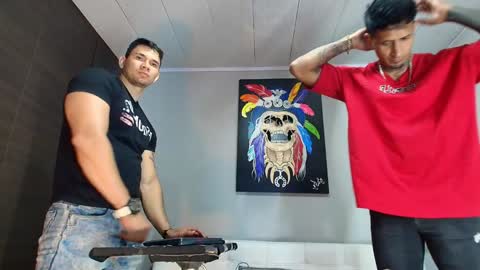 Snapshot of gendersonfit chatting on 12/21/24, 01:47 gendersonfit online show from 12/21/24, 01:47