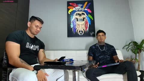 Snapshot of gendersonfit chatting on 12/26/24, 08:32 gendersonfit online show from 12/26/24, 08:32