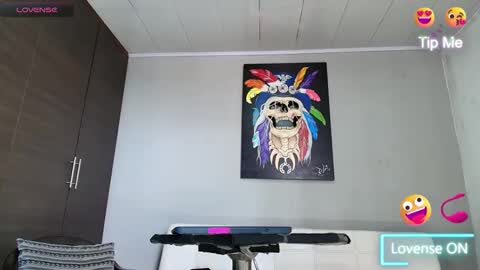 Snapshot of gendersonfit chatting on 01/18/25, 06:21 gendersonfit online show from 01/18/25, 06:21