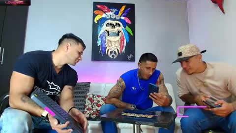 Snapshot of gendersonfit chatting on 02/13/25, 02:20 gendersonfit online show from 02/13/25, 02:20