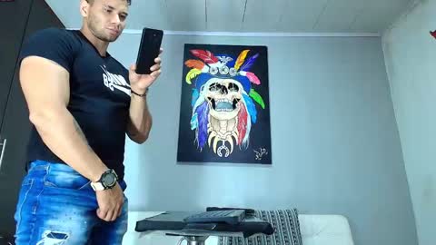 Snapshot of gendersonfit chatting on 03/06/25, 08:59 gendersonfit online show from 03/06/25, 08:59