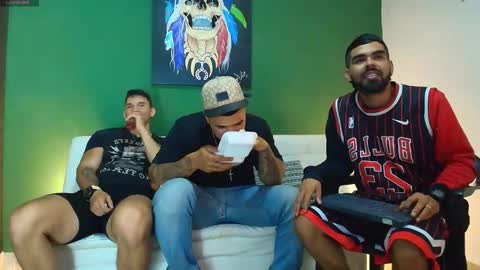 Snapshot of gendersonfit chatting on 10/11/25, 01:38 gendersonfit online show from 10/11/25, 01:38