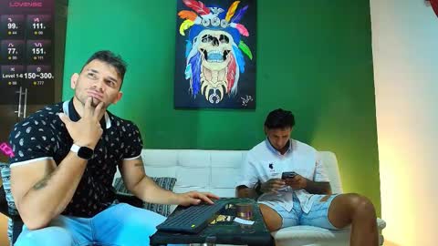 Snapshot of gendersonfit chatting on 10/23/25, 12:43 gendersonfit online show from 10/23/25, 12:43