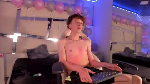 Genesis online show from 11/08/25, 04:23