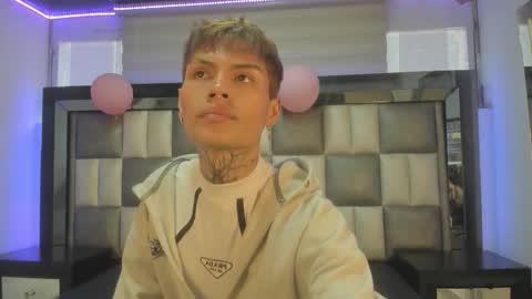 genesis_js online show from 11/25/25, 08:09