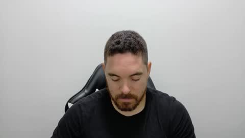 genesis_wb online show from 10/22/25, 02:34