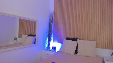     online show from 02/23/26, 12:24