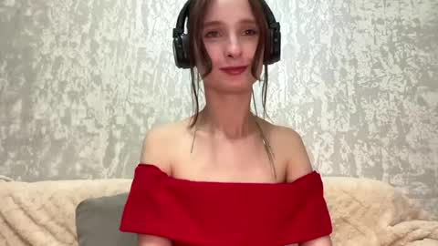 Riana online show from 04/08/26, 01:33