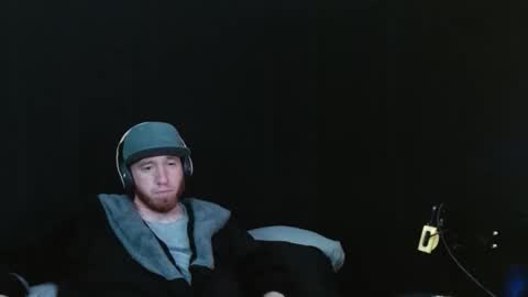 Snapshot of genitalwars chatting on 02/02/26, 06:23 genitalwars online show from 02/02/26, 06:23