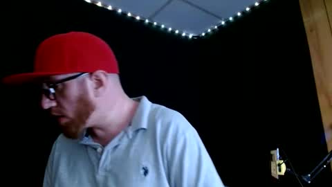 Snapshot of genitalwars chatting on 02/17/26, 05:26 genitalwars online show from 02/17/26, 05:26