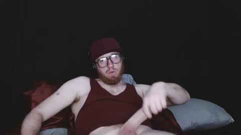 Snapshot of genitalwars chatting on 02/21/26, 07:31 genitalwars online show from 02/21/26, 07:31