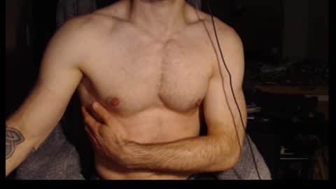 Snapshot of gennahawk chatting on 11/15/25, 10:59 gennahawk online show from 11/15/25, 10:59