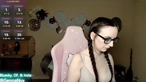 Snapshot of gennanyx chatting on 10/23/25, 05:51 Genna Nyx online show from 10/23/25, 05:51