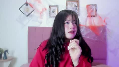 Snapshot of gennesis_love chatting on 10/24/25, 03:36 Sofia online show from 10/24/25, 03:36