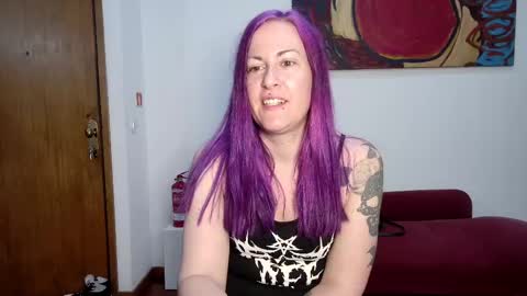Snapshot of gennyrock chatting on 03/08/25, 06:16 Genny Rock and online show from 03/08/25, 06:16