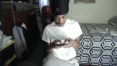 Snapshot of genowixk chatting on 11/14/25, 09:57 genowixk online show from 11/14/25, 09:57