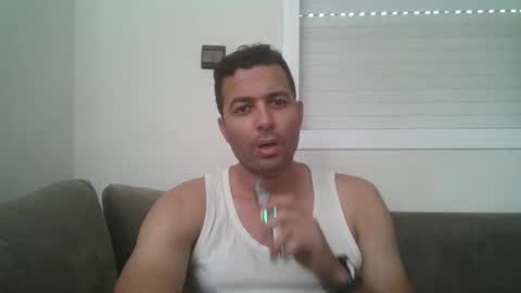 Snapshot of genteldevil chatting on 01/19/25, 12:50 genteldevil online show from 01/19/25, 12:50